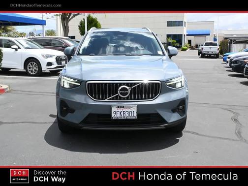 Fjord Blue Metallic 2023 Volvo XC40 B5 Plus Bright Theme