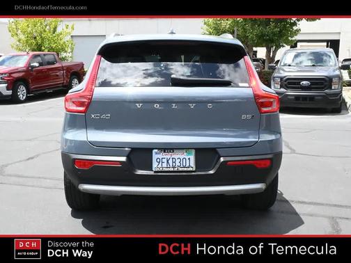Fjord Blue Metallic 2023 Volvo XC40 B5 Plus Bright Theme