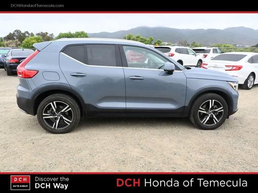 Fjord Blue Metallic 2023 Volvo XC40 B5 Plus Bright Theme