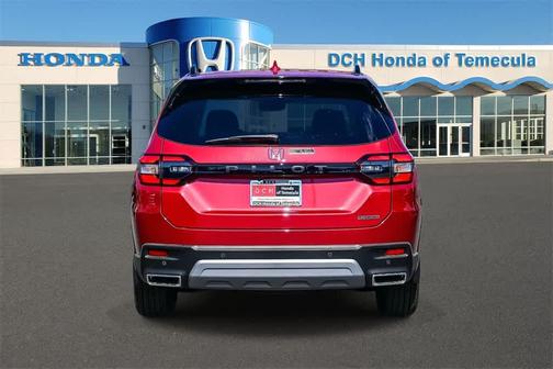 2025 Honda Pilot Touring 8-Passenger