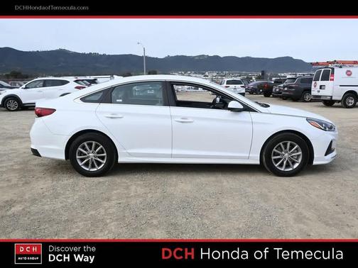 2018 Hyundai SONATA SE