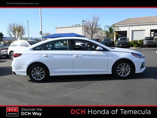 2018 Hyundai SONATA SE