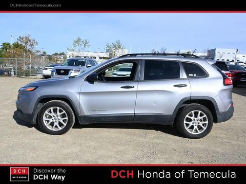 2017 Jeep Cherokee Sport