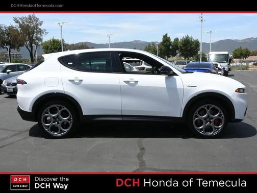 Alfa White 2024 Alfa Romeo Tonale Veloce EAWD