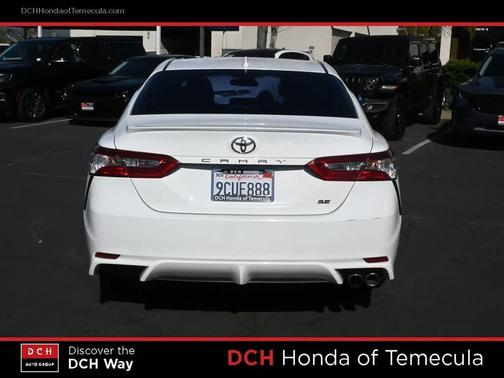 2020 Toyota Camry SE