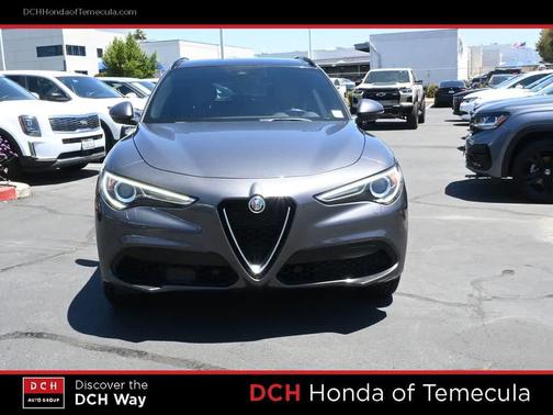 Vesuvio Gray Metallic 2023 Alfa Romeo Stelvio Ti