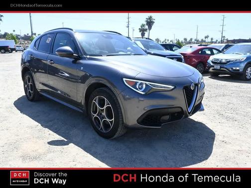 Vesuvio Gray Metallic 2023 Alfa Romeo Stelvio Ti