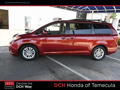 2015 Toyota Sienna XLE Premium