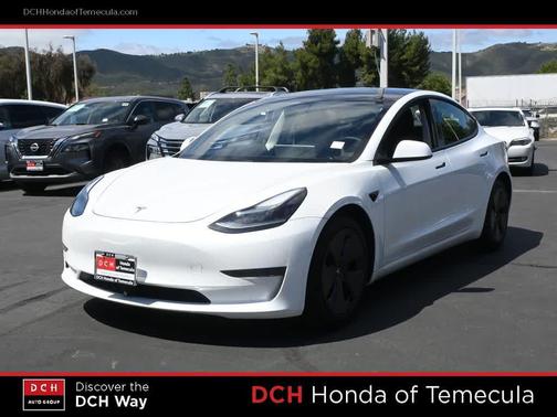 Pearl White Multi-Coat 2021 Tesla Model 3 Standard Range Plus