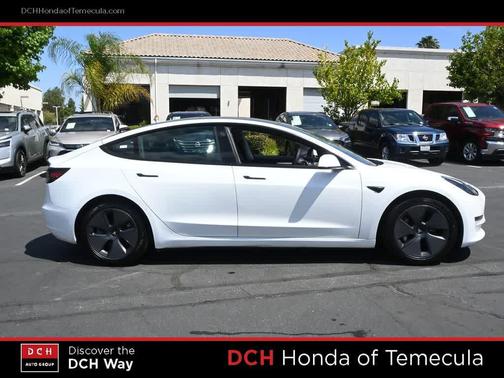 Pearl White Multi-Coat 2021 Tesla Model 3 Standard Range Plus