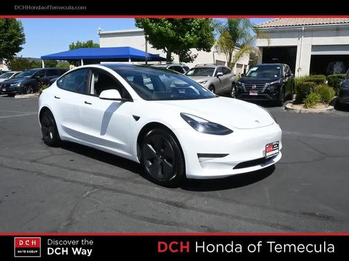 Pearl White Multi-Coat 2021 Tesla Model 3 Standard Range Plus