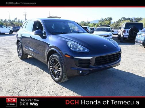 2017 Porsche Cayenne Platinum Edition