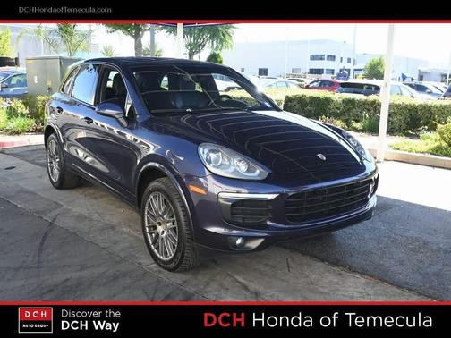 2017 Porsche Cayenne Platinum Edition