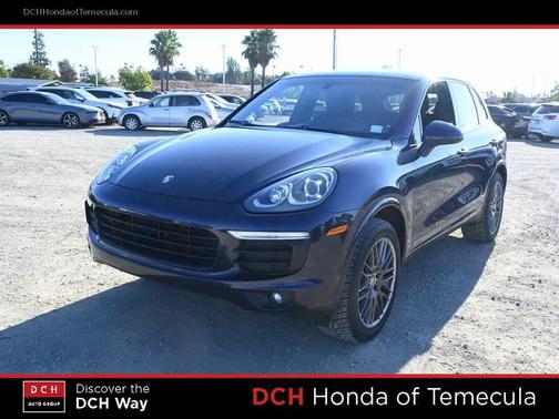 2017 Porsche Cayenne Platinum Edition
