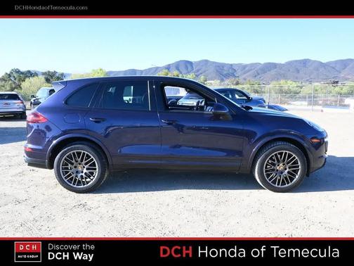 2017 Porsche Cayenne Platinum Edition