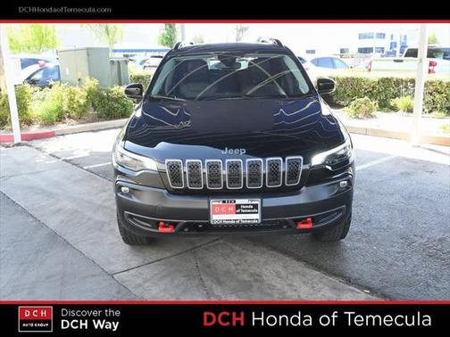 2022 Jeep Cherokee Trailhawk