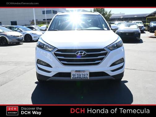Winter White 2017 Hyundai TUCSON Sport