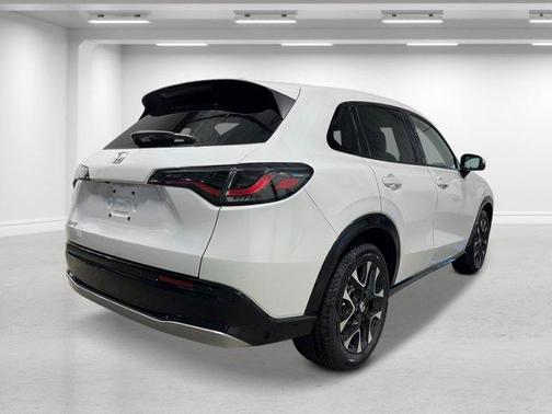 Platinum White Pearl 2027 Honda HR-V EX-L