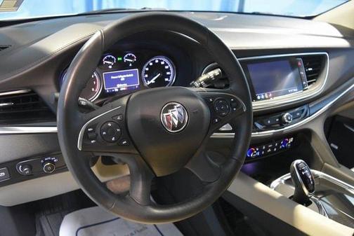Photo 2 of 23 of 2021 Buick Enclave Premium