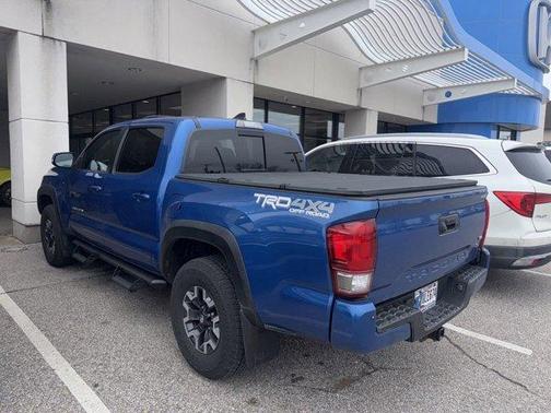 2017 Toyota Tacoma SR