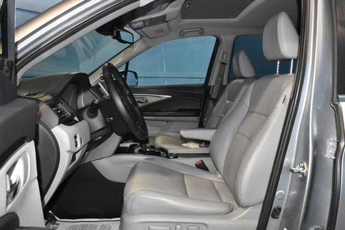 Lunar Silver Metallic 2016 Honda Pilot EX-L
