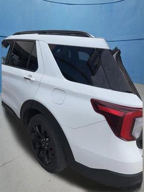 White Metallic 2021 Ford Explorer ST