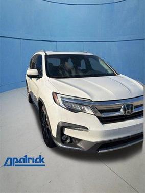 Platinum White Pearl 2021 Honda Pilot Touring 8-Passenger