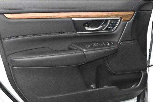 Platinum White Pearl 2020 Honda CR-V Touring