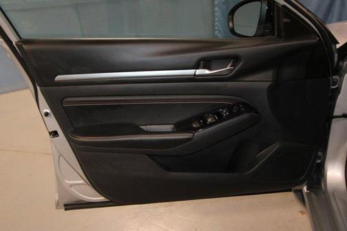 Brilliant Silver Metallic 2023 Nissan Altima 2.5 SR