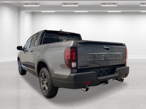 Modern Steel Metallic 2026 Honda Ridgeline TrailSport