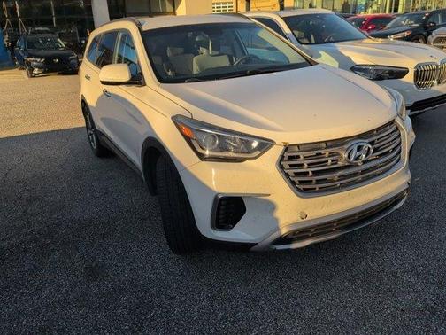 2017 Hyundai SANTA FE SE