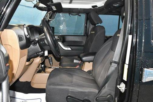 2013 Jeep Wrangler Unlimited Sahara