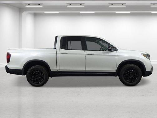 2025 Honda Ridgeline TrailSport+