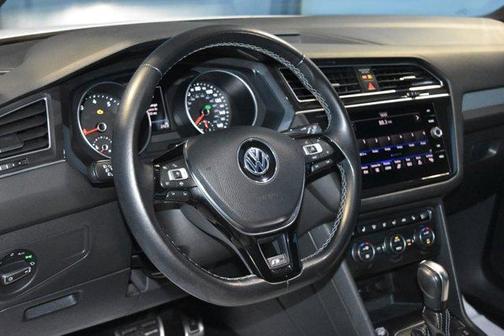 2021 Volkswagen Tiguan 2.0T SE R-Line Black