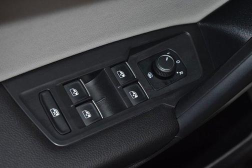 2021 Volkswagen Tiguan 2.0T SE R-Line Black