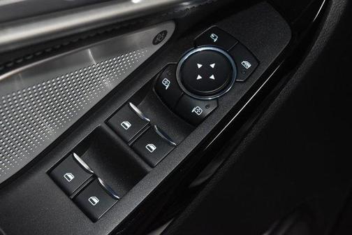 Star White 2023 Ford Explorer ST