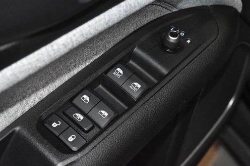 Diamond Black 2022 Jeep Compass Latitude