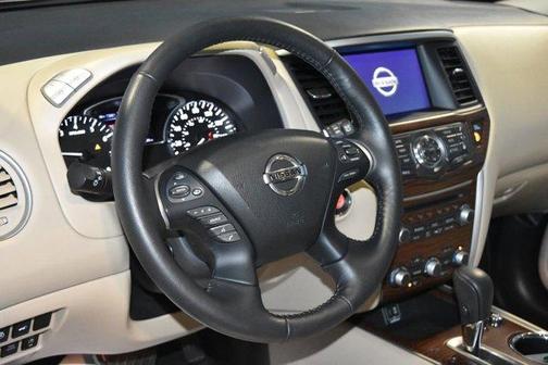 2020 Nissan Pathfinder Platinum