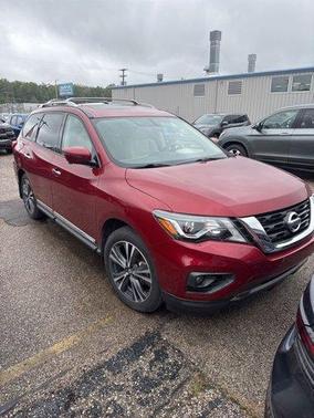 2020 Nissan Pathfinder Platinum