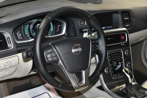 2015 Volvo V60 T5 Platinum