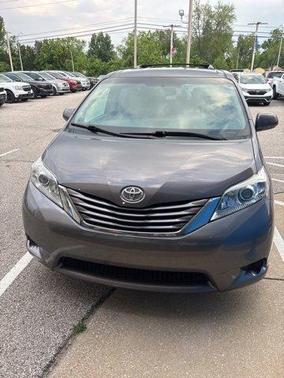 2015 Toyota Sienna LE