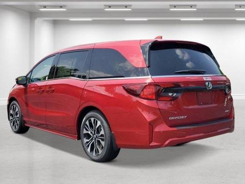 Radiant Red Metallic II 2026 Honda Odyssey Elite