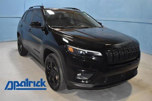 2023 Jeep Cherokee Altitude Lux