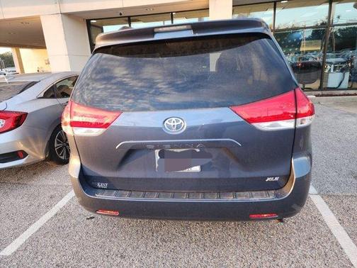 2014 Toyota Sienna L