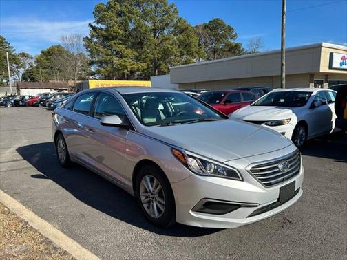 2016 Hyundai SONATA SE