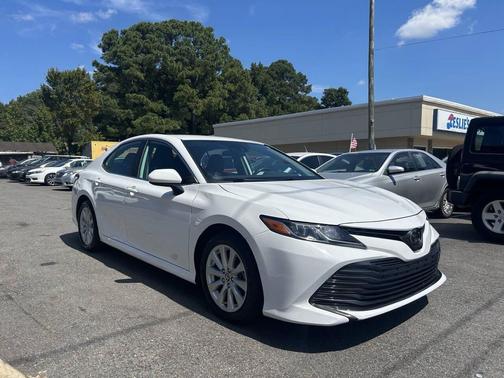 2020 Toyota Camry LE