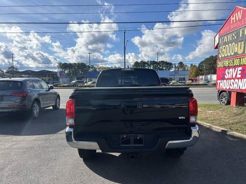 2017 Toyota Tacoma SR5
