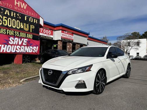 2021 Nissan Altima SR FWD