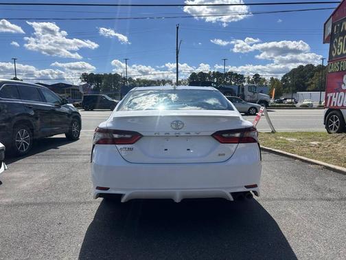 2021 Toyota Camry SE