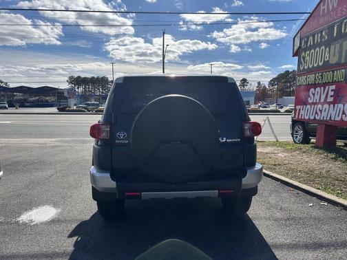 2010 Toyota FJ Cruiser Base